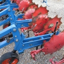 4263 Hatzenbichler row crop cleaner 7 row with steering