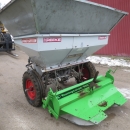 4275 Reekie potato planter 2 row with Front Fertilizer