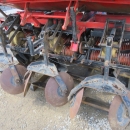 4333 Gregoire Besson belt planter 3 row for bed