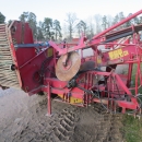 4343 Juko SUPERMIDI potato harvester mounted for box