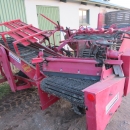 4343 Juko SUPERMIDI potato harvester mounted for box