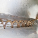 4422 bunker with screw feeder conveyor