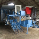 4596 Asa-Lift carrot harvester for bunch carrots