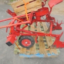 5102 Underhaug manual potato planter 2 row