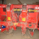 5136 Grimme GL32B potato planter 2 row