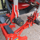 5338 Dewulf GBC carrot harvester with bunker