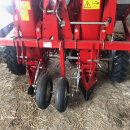 5458 Grimme GL32E potato planter