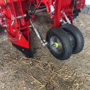 5458 Grimme GL32E potato planter