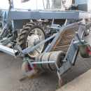 5573 Onion loader selfpropelled 3 beds