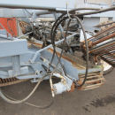 5573 Onion loader selfpropelled 3 beds