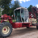 5663 Simon carrot harvester 2 row selfpropelled