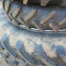 5664 Row crop tires suitable for example to New Holland T6 T7