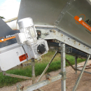 5686 Allround feeding bunker with star cleaning rollers