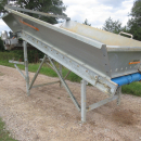 5686 Allround feeding bunker with star cleaning rollers