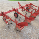5721 Kverneland UN1100 potato ridger 4 row