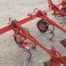 5721 Kverneland UN1100 potato ridger 4 row