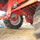 5734 Kverneland Underhaug UN2600 potato harvester