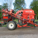 5813 Dewulf GBC carrot harvester 1 row with bunker