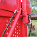 5813 Dewulf GBC carrot harvester 1 row with bunker