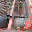 5861 Kverneland underhaug UN2200 onion loader