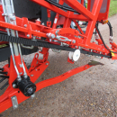5896 Dewulf GBC carrot harvester with bunker