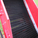 5896 Dewulf GBC carrot harvester with bunker