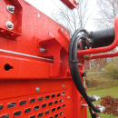 5896 Dewulf GBC carrot harvester with bunker