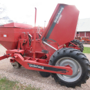 5943 Kverneland Underhaug UN3200 potato planter