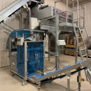 6013 Upmatic + GKS vertical VFFS potato packing line