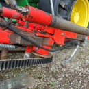 6079 Dewulf carrot harvester with elevator