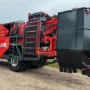 6161 Dewulf RQA3060 potato harvester