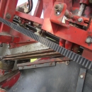 3417 Simon carrot harvester 1 row with bunker