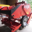 3716 Grimme GL 32B potato planter