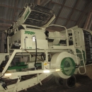3840 Top air onion harvester