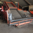 3867 EKKO receiving hopper with roller cleaner and 1200 mm screen grader