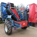 4073 Asa-Lift carrot harvester T-120B with bunker