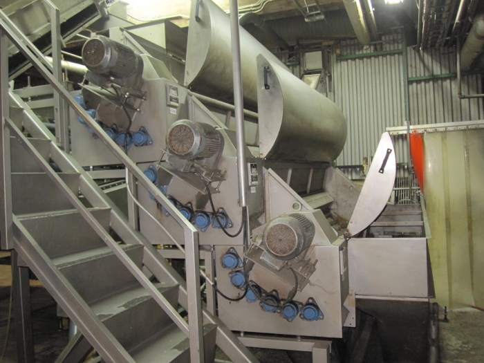 4109 Limas peeling line with three step peeler