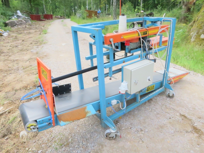 4145 EMVE stitching line with Newlong stitcher