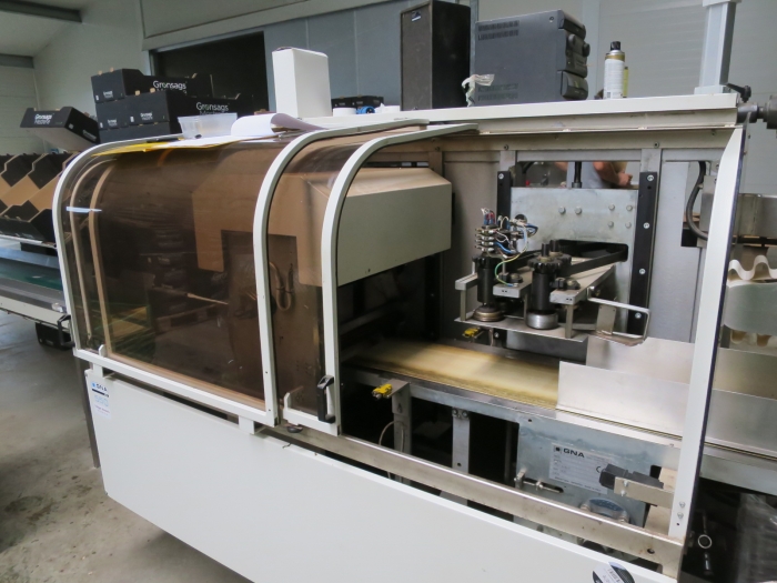 4199 GNA AV550 flow-pack horizontal