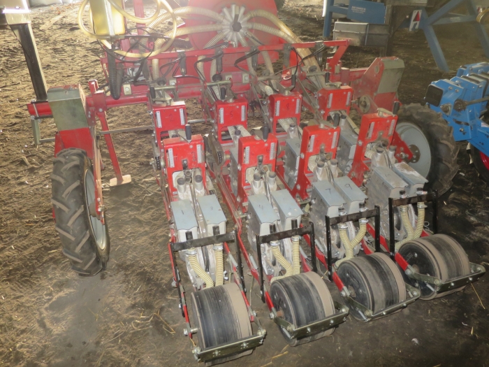 4204 Agricola Italiana precisionssåmaskin 4 rad