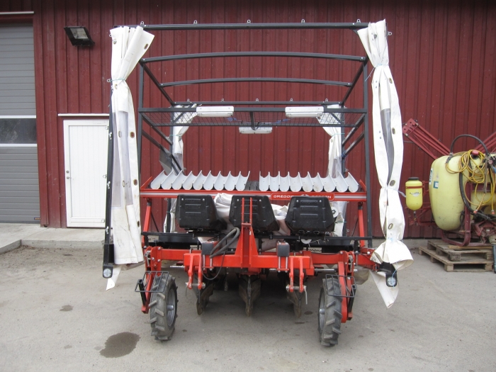 3077 Gregoire Besson Cemag leek planter 3 row