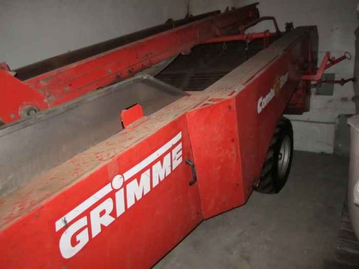 3197 GRIMME CS1500 destoner with elevator