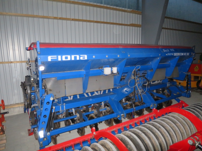4493 Fiona direct seeding drill 4m XC DC
