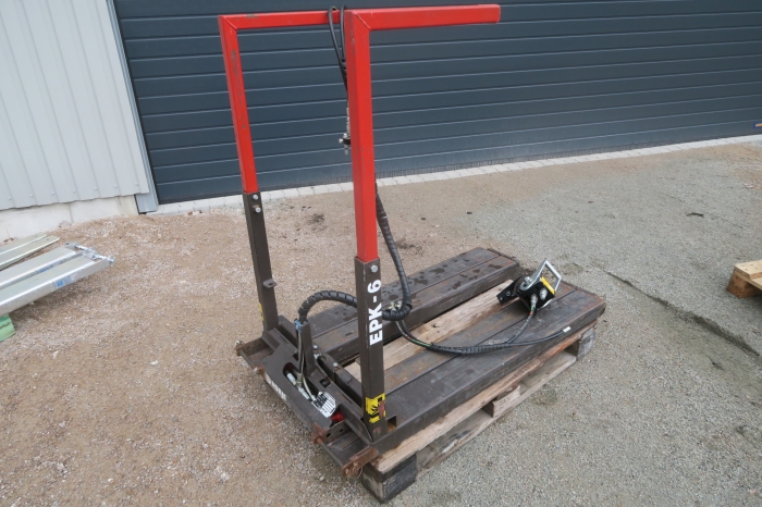4559 EPK-6 box turner for forklift turning forward