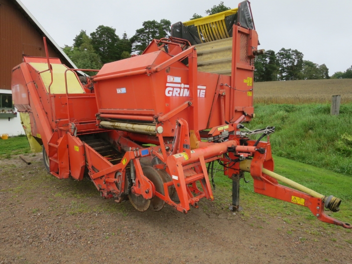 4685 Grimme SE75-20 potato harvester