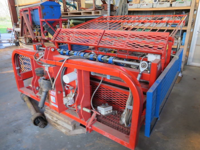 4986 Ferrari Rotostrapp transplanter 4 row