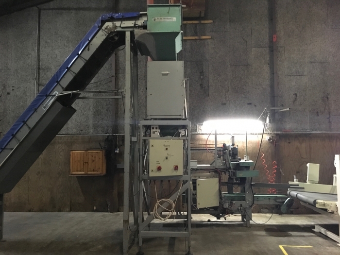 5034 Propak JN potato bagger with sewing line