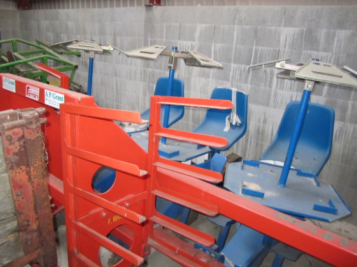 3228 Ferrari planting machine 3 row for cubic plants