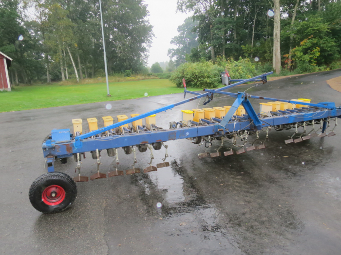 5143 Nibex 500 seeder 18 rows