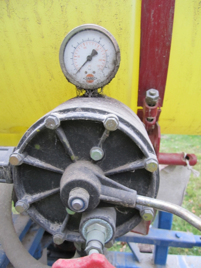 3114  Egedal with Hardi band sprayer